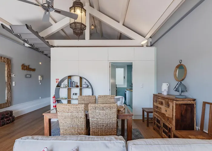 Lighthouse By Da'home